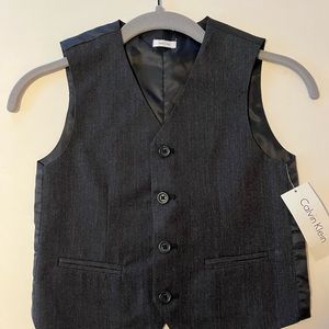 Boys Size 8 vest! Check out this adorable, never worn, Calvin Klein vest.